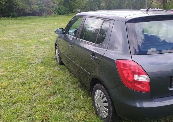 Skoda Fabia cena 17200 przebieg: 131000, rok produkcji 2012 z Częstochowa małe 67